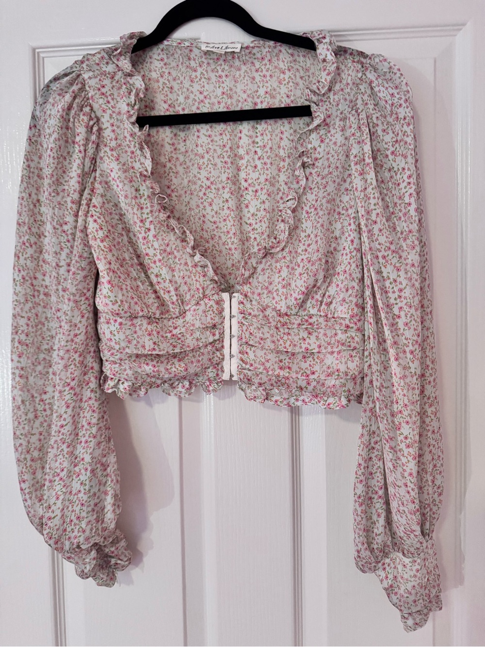 For Love and Lemons Natalie Floral Print Cropped Top. Ivory Pink. Size L